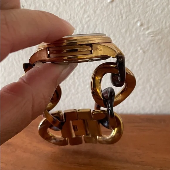 Michael Kors Women’s Brown Chain-Link Watch Small‎ Wrist